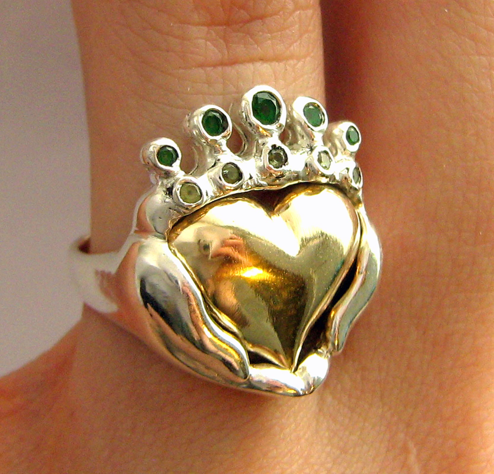 Claddagh hot sale family ring