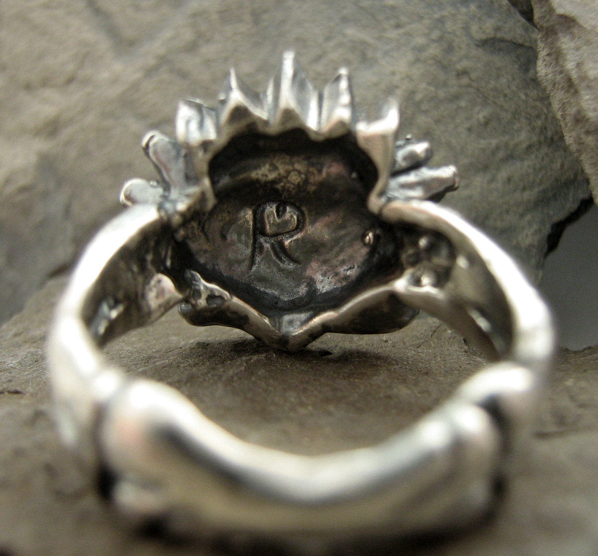 Anatomical heart hot sale claddagh ring